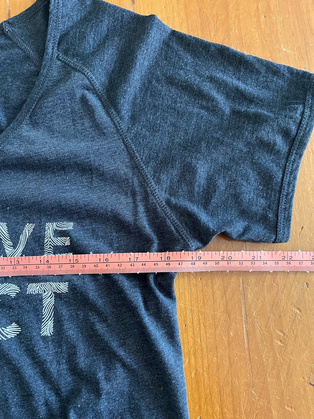 Tentree Positive Impact Heather Gray Scoop Neck Curved Hem Sustainable Tee - Picture 8 of 9